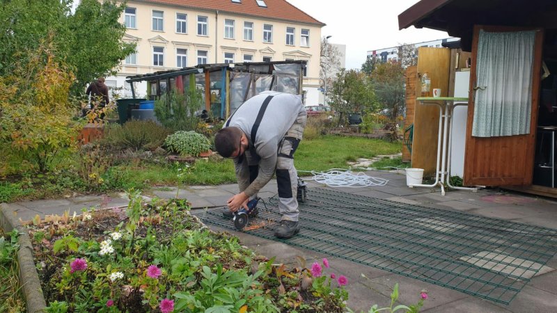Zaunbau im Herbst 2023 | Copyright: Interkultureller Garten Magdeburg e.V.